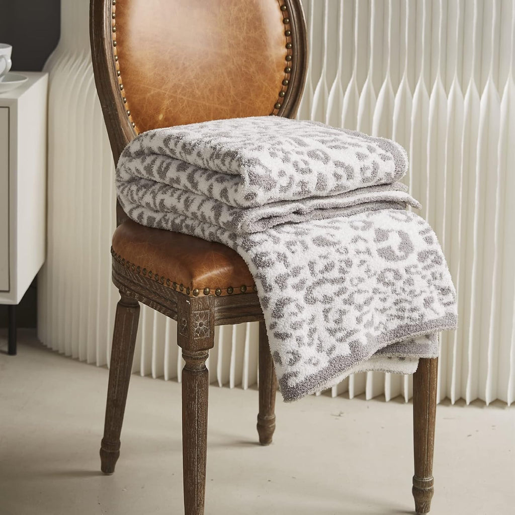 Leopard Cable Knitted Throw Blanket L4245