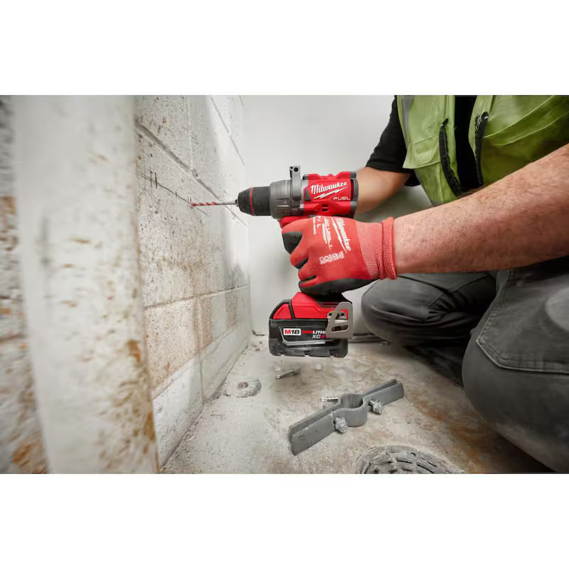 18-Volt Lithium-Ion Brushless Cordless Hammer Drill Driver Kit and Impact Driver I1577