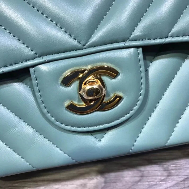 Lambskin Chevron Flap Bag A2513