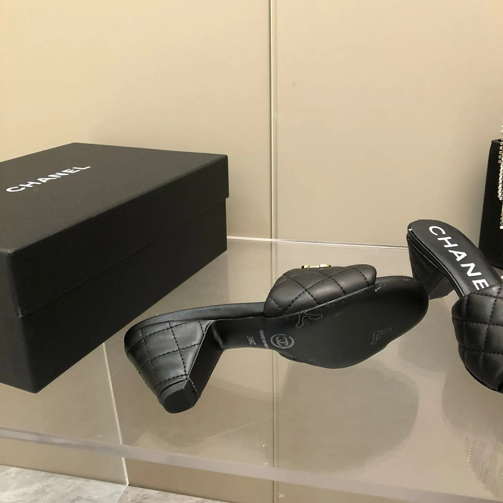 Black Mules U939