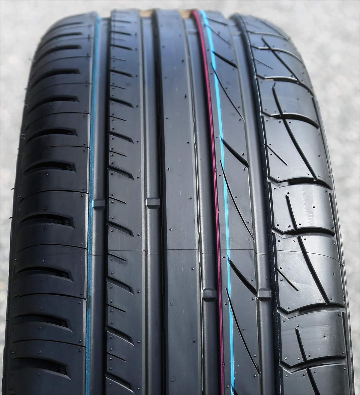 245/40R19 94W High Performance Radial Tire Y88849