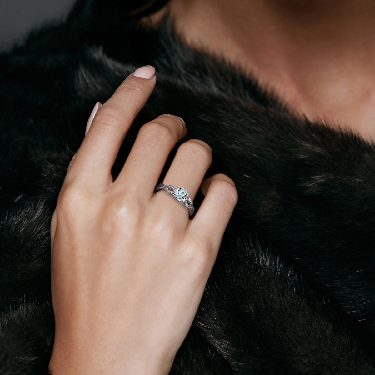 10kt White Gold Aquamarine Diamond Engagement Ring R8751