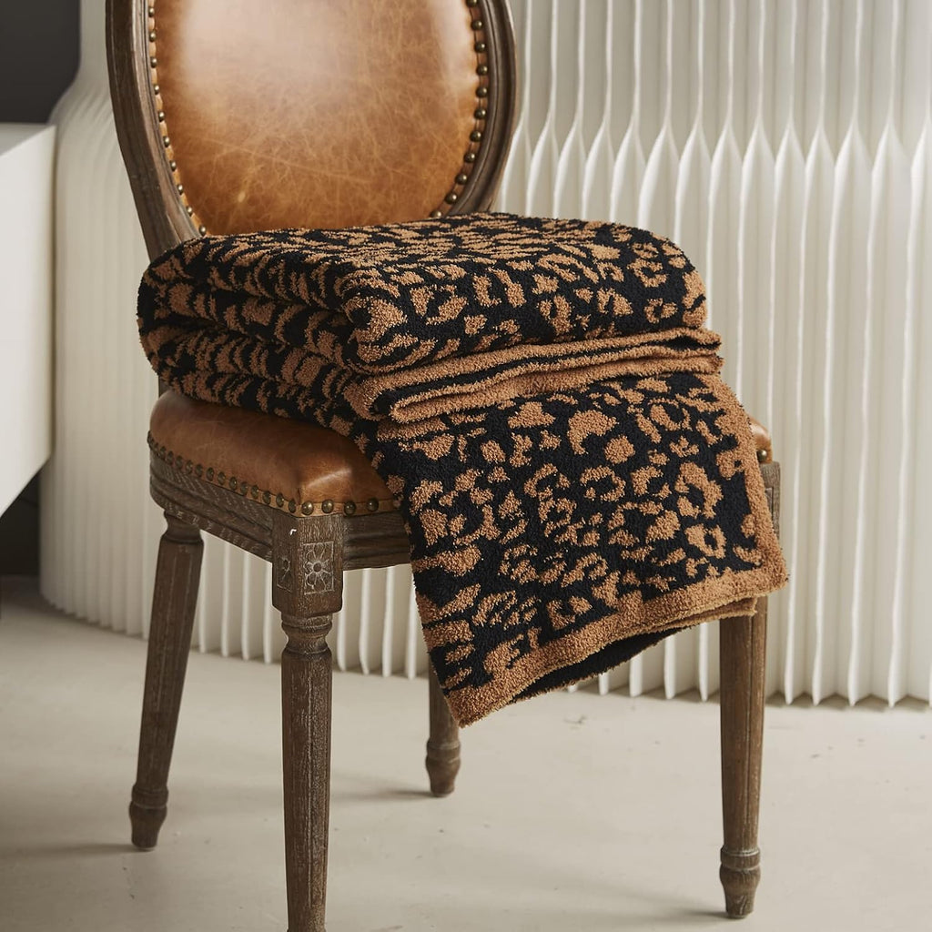 Leopard Cable Knitted Throw Blanket L4245