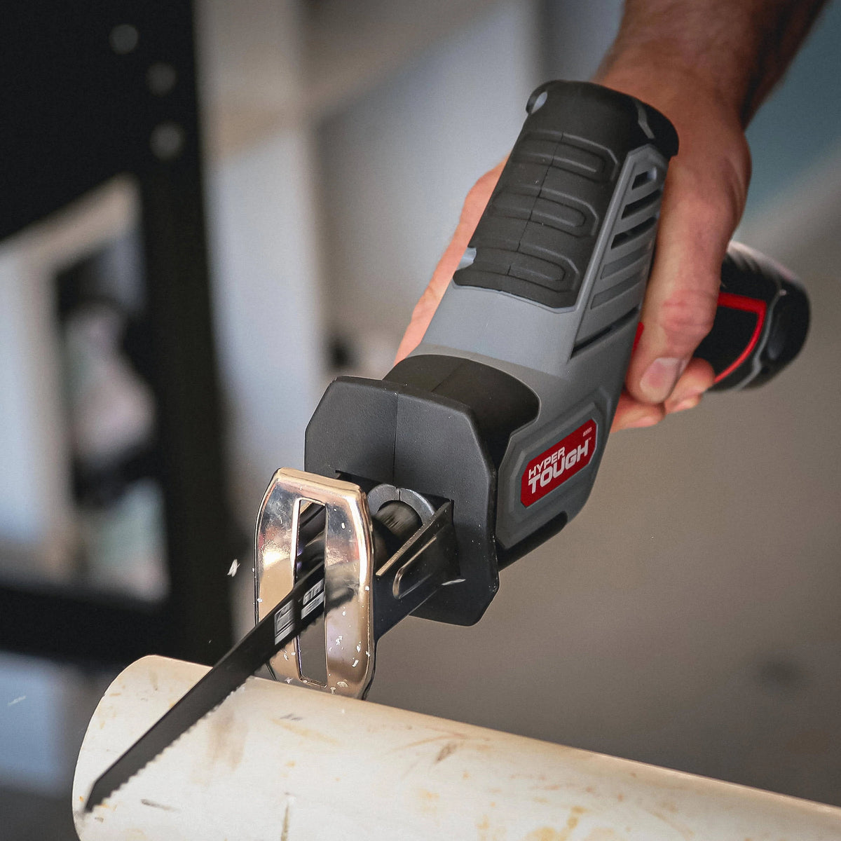 12V Max Lithium-Ion Compact Reciprocating Saw with Battery and Charger H759