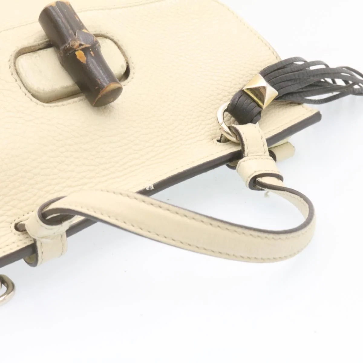 White Leather Bamboo Handbag T3136