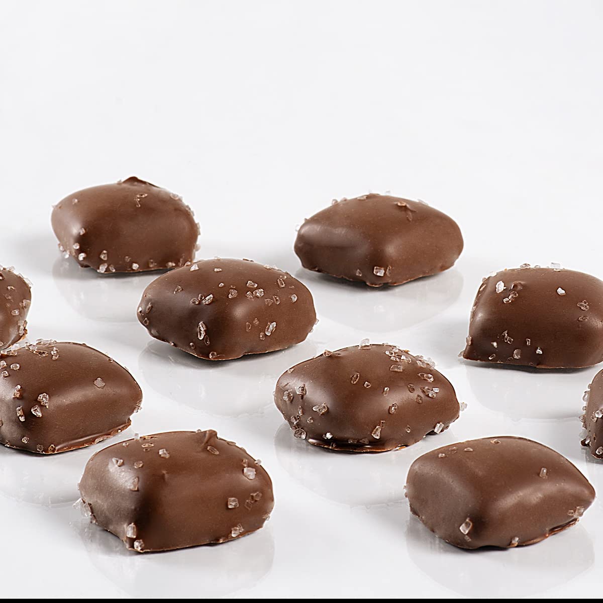 Milk Chocolate Sea Salt Caramels (32 oz Tub) C547