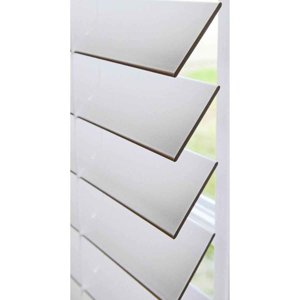 White Cordless Faux Wood Blind W170