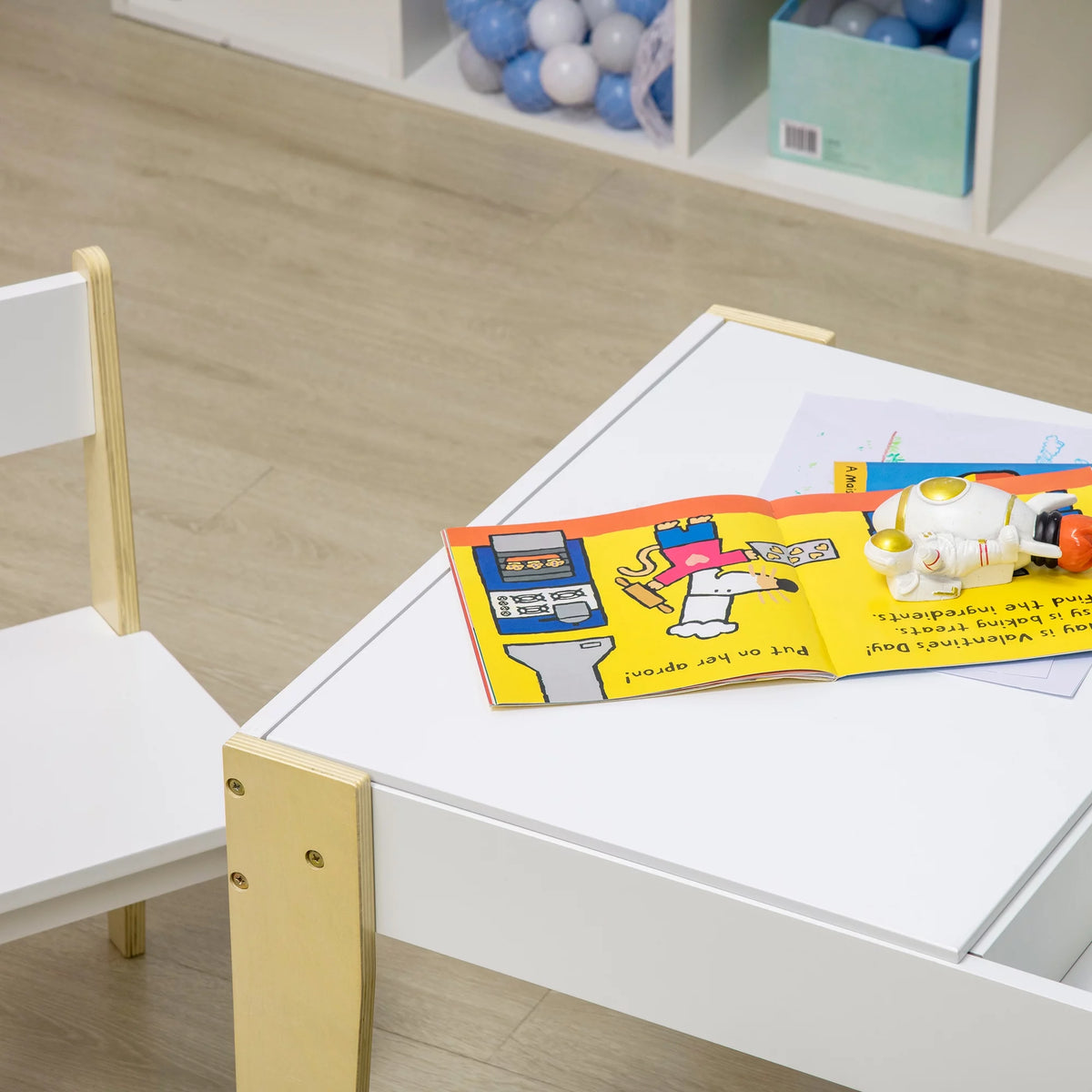 White 3 Pcs Kids Table and Chair Set with Storage Y3865